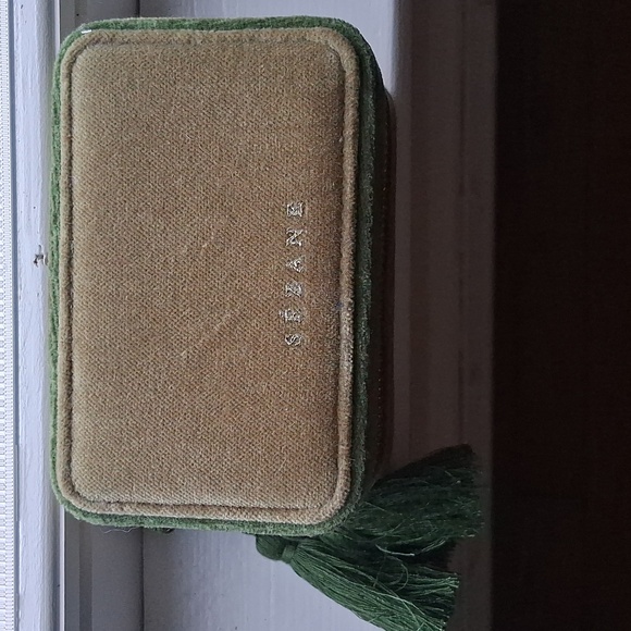 Sezane Velvet Jewelry Box - Picture 3 of 4
